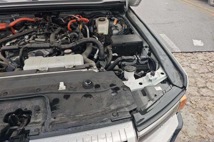 Used Toyota Prado 2024 2.4T All-Terrain TX Version 5 Seats Engine Bay Left