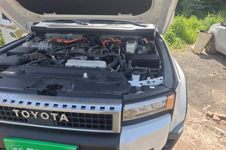 Used Toyota Prado 2024 2.4T All-Terrain TX Version 5 Seats Engine Bay Left