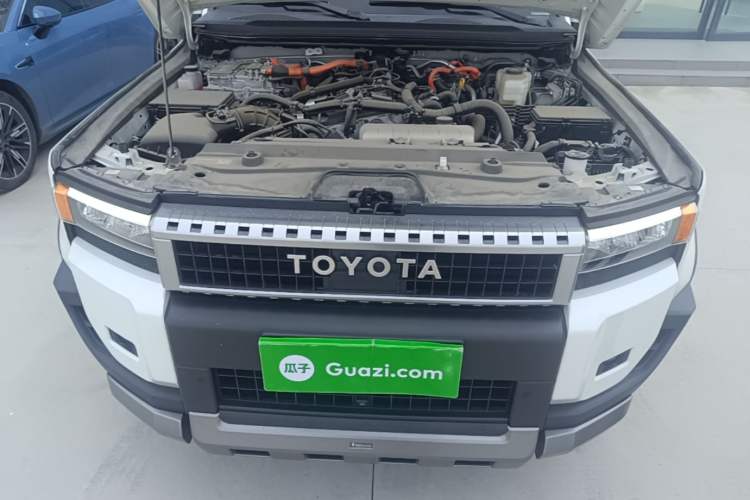Used Toyota Prado 2024 2.4T All-Terrain TX Version 5 Seats Engine Bay