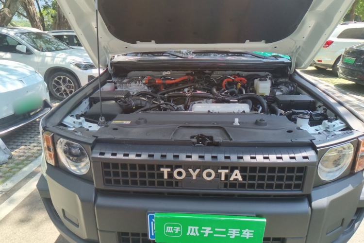Used Toyota Prado 2024 2.4T Cross-Border BX Edition 5 Seats Engine Bay