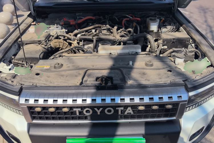 Used Toyota Prado 2024 2.4T All-Terrain TX Version 5 Seats Engine Bay