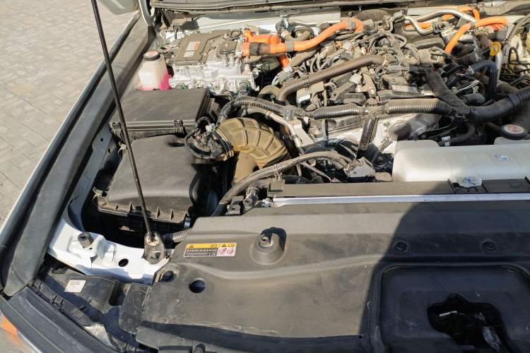 Used Toyota Prado 2024 2.4T All-Terrain TX Version 5 Seats Engine Bay Right