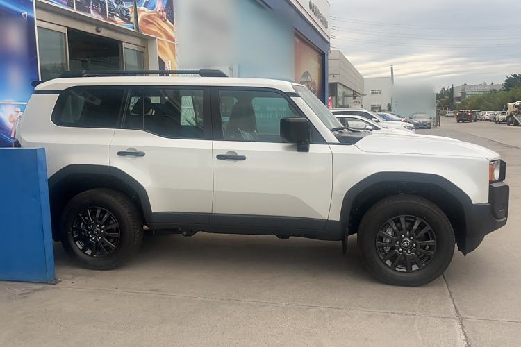 Used Toyota Prado 2024 2.4T Cross-Border BX Edition 5 Seats Exterior 2