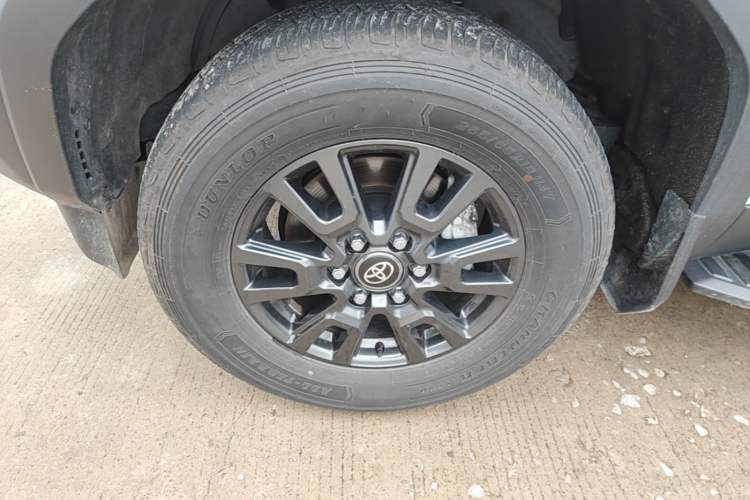 Used Toyota Prado 2024 2.4T All-Terrain TX Version 5 Seats Exterior 4