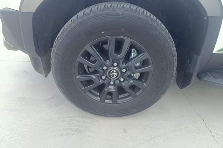 Used Toyota Prado 2024 2.4T All-Terrain TX Version 5 Seats Exterior 4