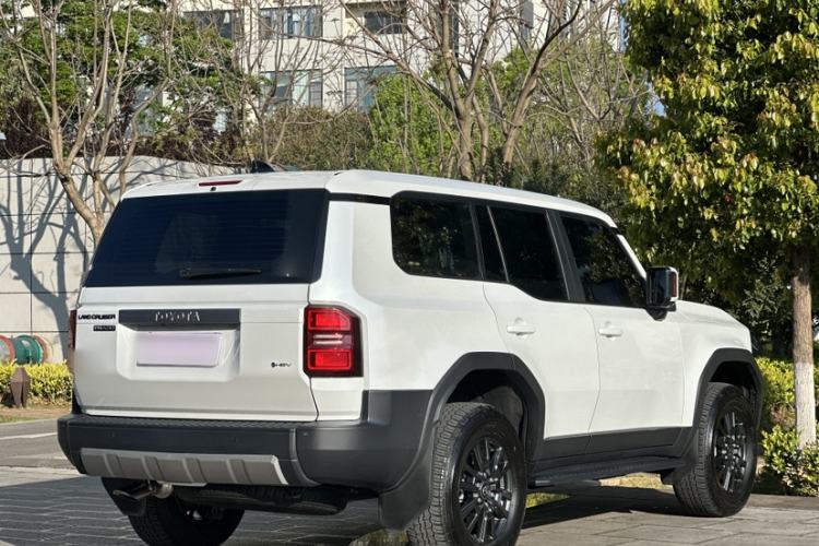 Used Toyota Prado 2024 2.4T All-Terrain TX Version 5 Seats Exterior 5