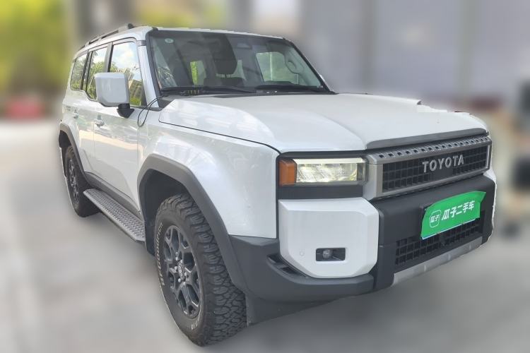 Used Toyota Prado 2024 2.4T All-Terrain TX Version 5 Seats Front Right 45 Deg