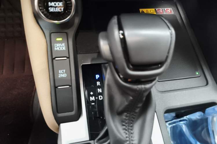 Used Toyota Prado 2024 2.4T All-Terrain TX Version 5 Seats Gear Lever