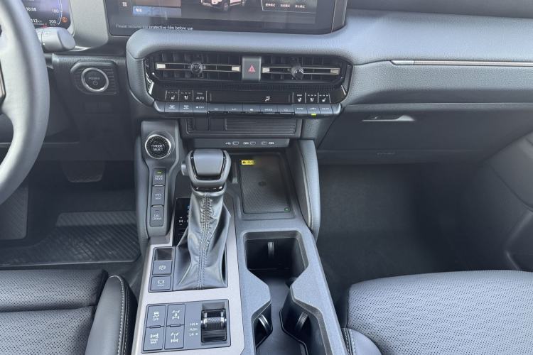 Used Toyota Prado 2024 2.4T Wilderness WX Edition 6 Seats Gear Lever