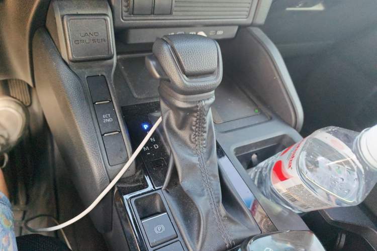 Used Toyota Prado 2024 2.4T Cross-Border BX Edition 5 Seats Gear Lever