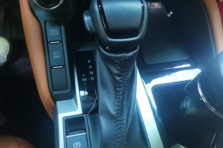 Used Toyota Prado 2024 2.4T All-Terrain TX Version 5 Seats Gear Lever