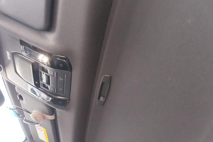 Used Toyota Prado 2024 2.4T All-Terrain TX Version 5 Seats Headliner