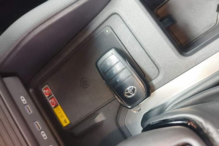 Used Toyota Prado 2024 2.4T All-Terrain TX Version 5 Seats Interior 1