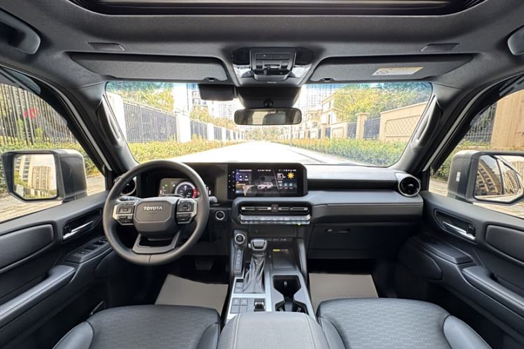 Used Toyota Prado 2024 2.4T All-Terrain TX Version 5 Seats Interior 1