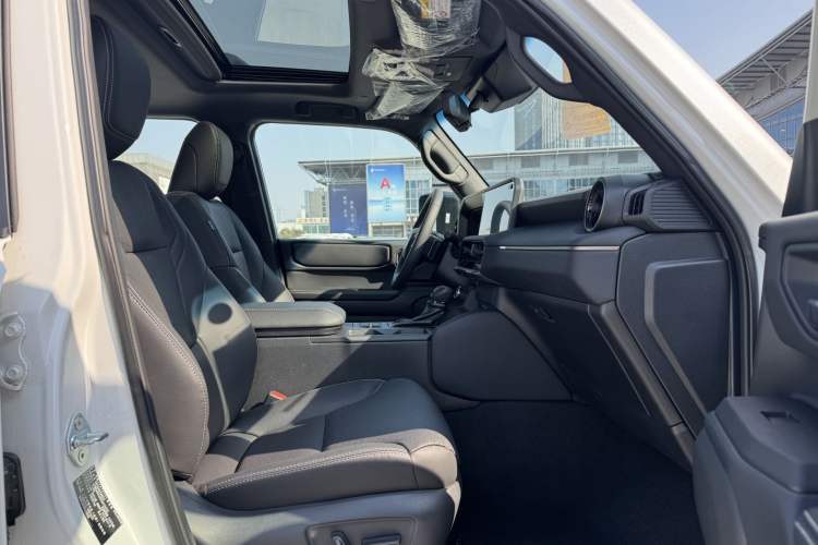 Used Toyota Prado 2024 2.4T Wilderness WX Edition 6 Seats Interior 2