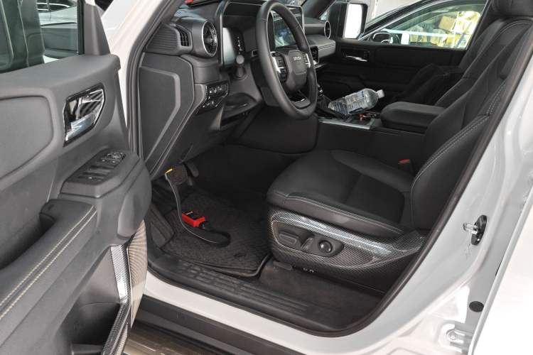Used Toyota Prado 2024 2.4T All-Terrain TX Version 5 Seats Interior 3