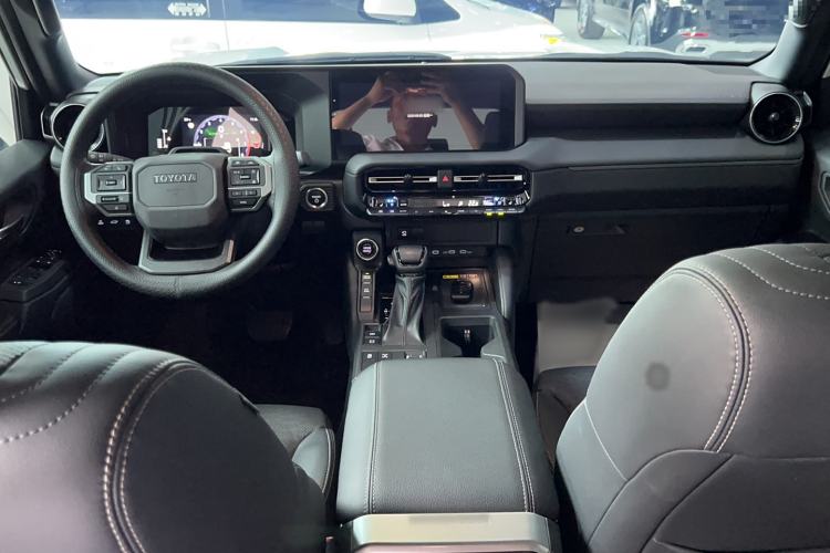 Used Toyota Prado 2024 2.4T All-Terrain TX Version 5 Seats Interior 3