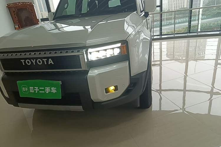 Used Toyota Prado 2024 2.4T All-Terrain TX Version 5 Seats Left Front Headlight