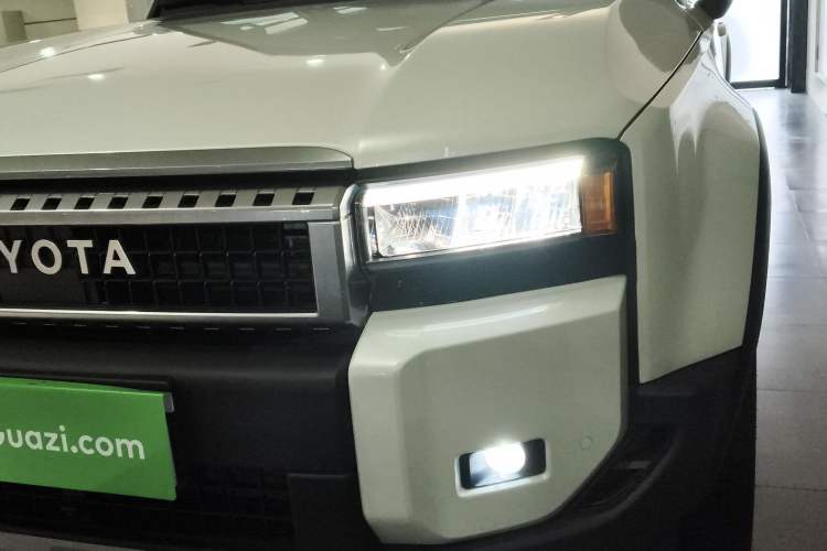 Used Toyota Prado 2024 2.4T All-Terrain TX Version 5 Seats Left Front Headlight