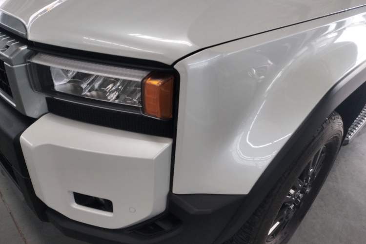 Used Toyota Prado 2024 2.4T All-Terrain TX Version 5 Seats Left Front Headlight