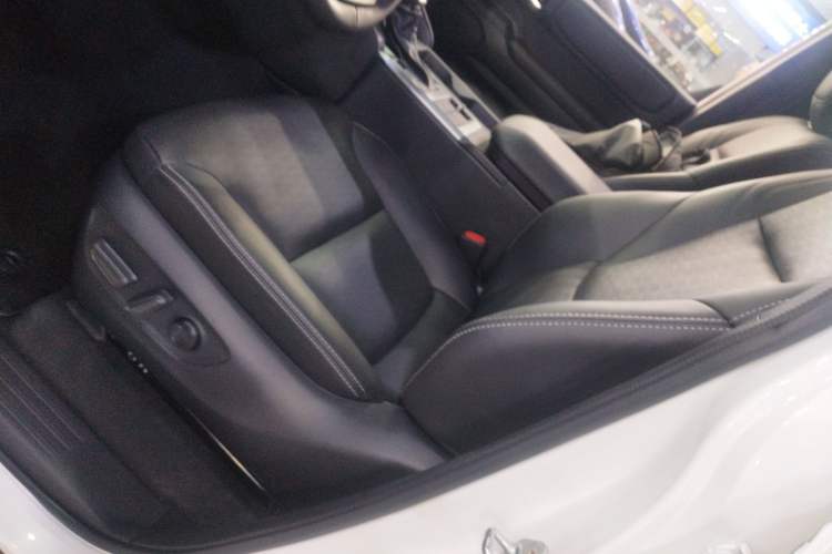 Used Toyota Prado 2024 2.4T All-Terrain TX Version 5 Seats Left Front Seat
