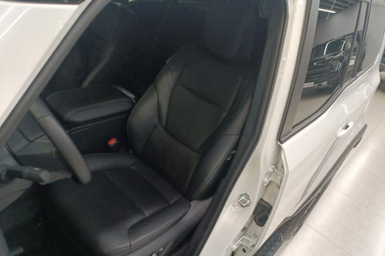 Used Toyota Prado 2024 2.4T All-Terrain TX Version 5 Seats Left Front Seat