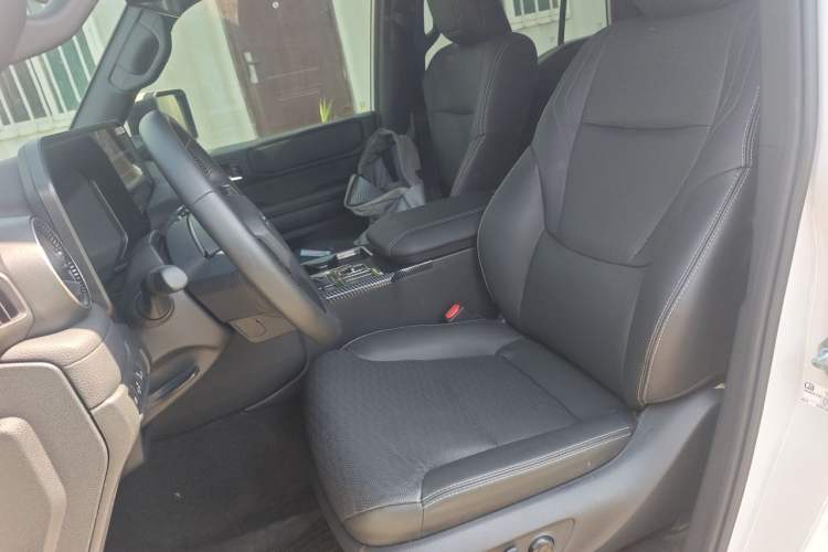 Used Toyota Prado 2024 2.4T All-Terrain TX Version 5 Seats Left Front Seat