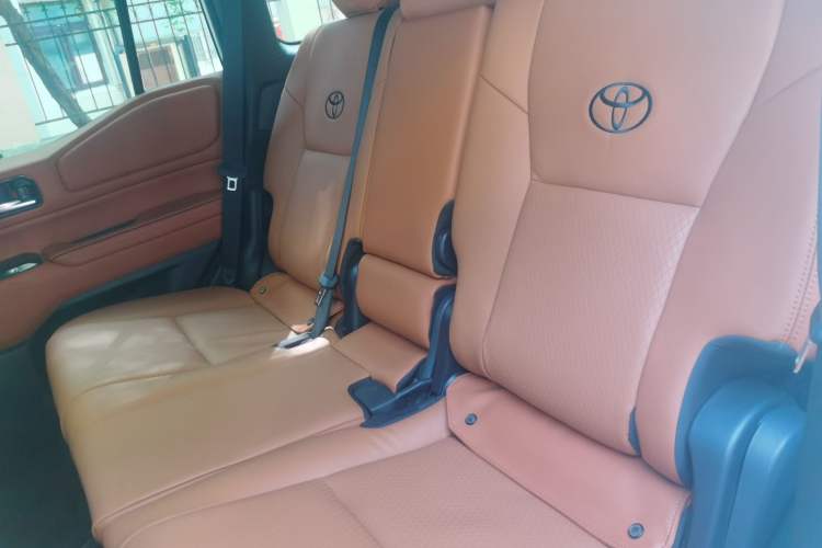 Used Toyota Prado 2024 2.4T All-Terrain TX Version 5 Seats Left Rear Seat