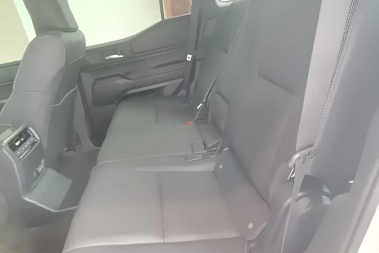 Used Toyota Prado 2024 2.4T All-Terrain TX Version 5 Seats Left Rear Seat