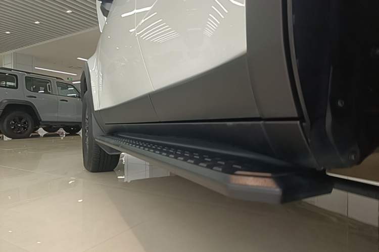 Used Toyota Prado 2024 2.4T All-Terrain TX Version 5 Seats Left Side Sill