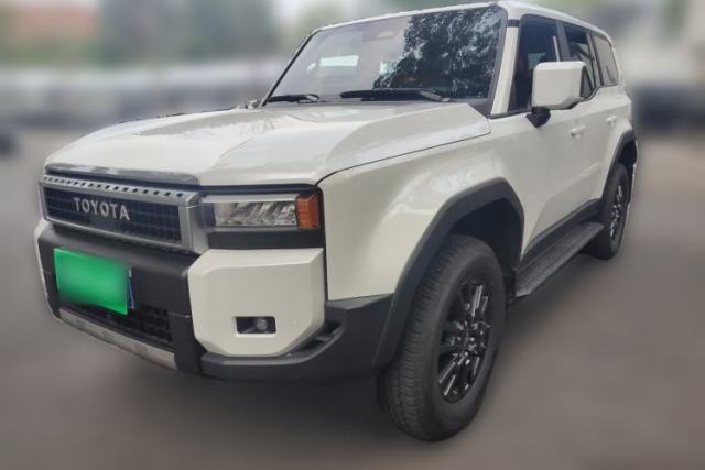 Toyota Prado 2024 2.4T All-Terrain TX Version 5 Seats usado