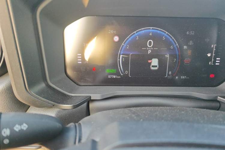 Used Toyota Prado 2024 2.4T Cross-Border BX Edition 5 Seats Odometer Close Up
