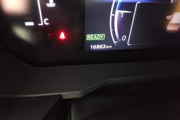 Used Toyota Prado 2024 2.4T Cross-Border BX Edition 5 Seats Odometer Close Up