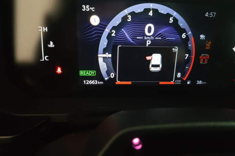 Used Toyota Prado 2024 2.4T All-Terrain TX Edition with 6 Seats Odometer Close Up