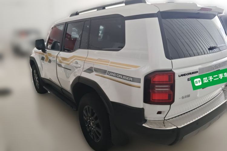 Used Toyota Prado 2024 2.4T All-Terrain TX Edition with 6 Seats Rear