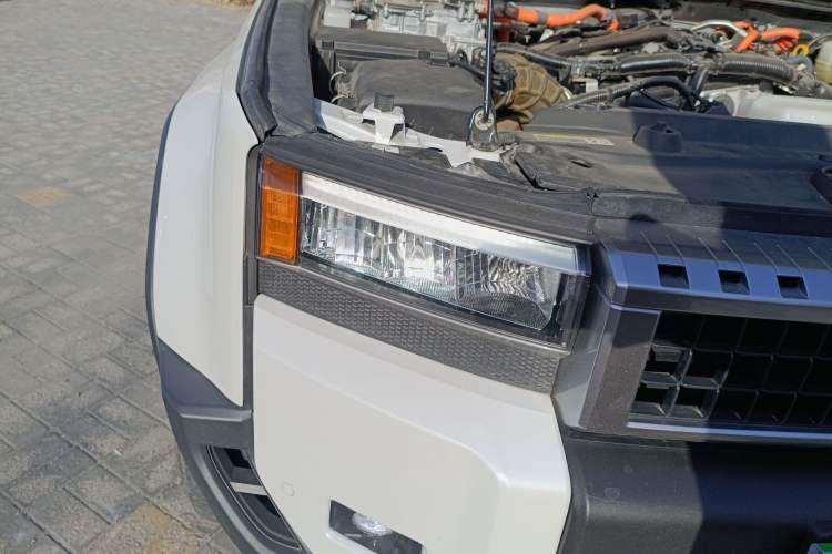 Used Toyota Prado 2024 2.4T All-Terrain TX Version 5 Seats Right Front Headlight