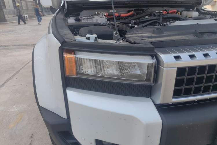 Used Toyota Prado 2024 2.4T All-Terrain TX Version 5 Seats Right Front Headlight