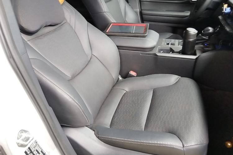 Used Toyota Prado 2024 2.4T All-Terrain TX Version 5 Seats Right Front Seat