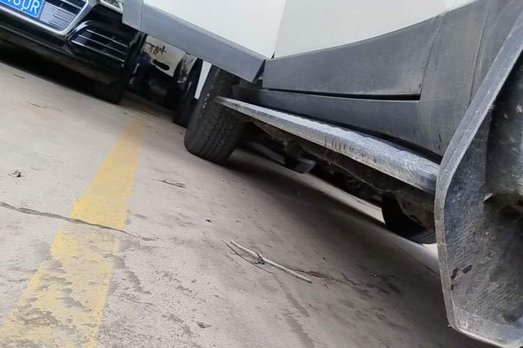 Used Toyota Prado 2024 2.4T All-Terrain TX Version 5 Seats Right Side Sill