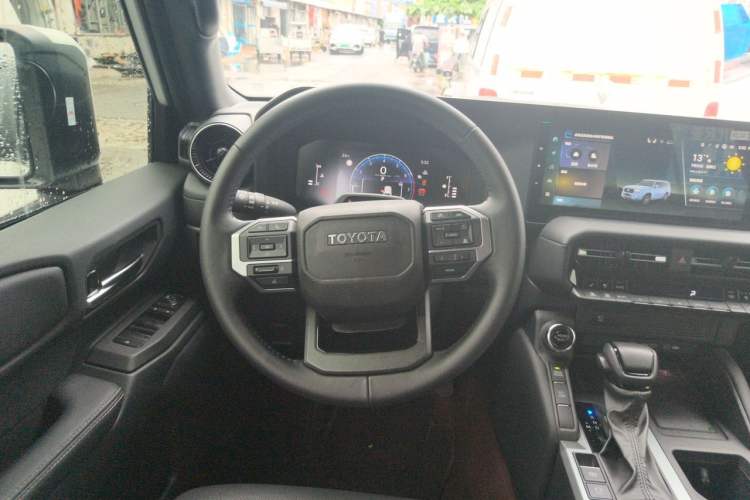Used Toyota Prado 2024 2.4T All-Terrain TX Version 5 Seats Steering Wheel