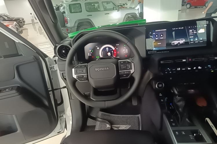 Used Toyota Prado 2024 2.4T All-Terrain TX Version 5 Seats Steering Wheel