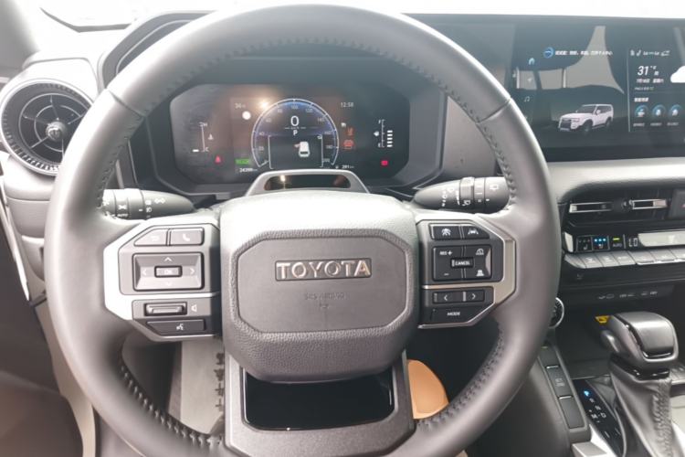 Used Toyota Prado 2024 2.4T All-Terrain TX Version 5 Seats Steering Wheel
