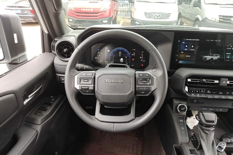 Used Toyota Prado 2024 2.4T All-Terrain TX Version 5 Seats Steering Wheel