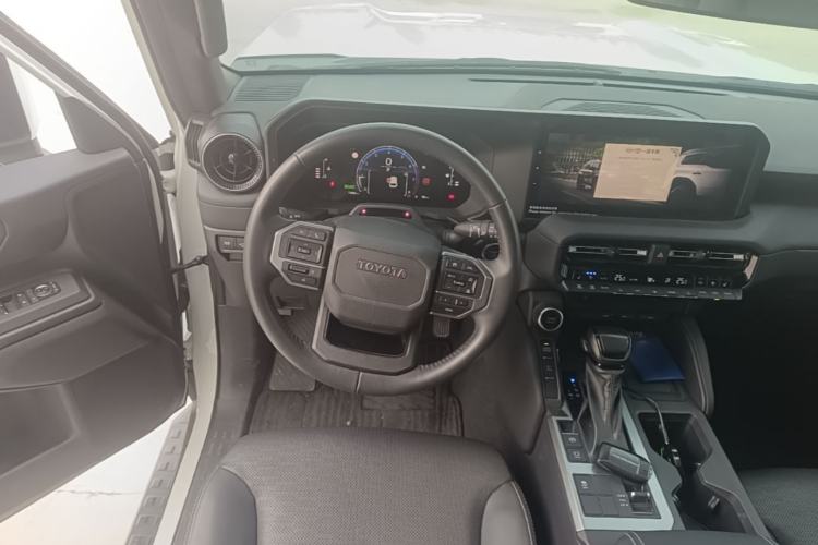 Used Toyota Prado 2024 2.4T All-Terrain TX Version 5 Seats Steering Wheel