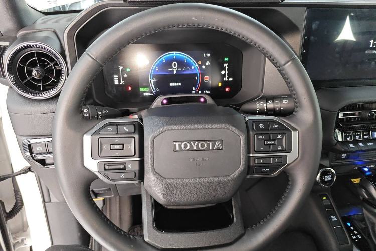 Used Toyota Prado 2024 2.4T All-Terrain TX Version 5 Seats Steering Wheel