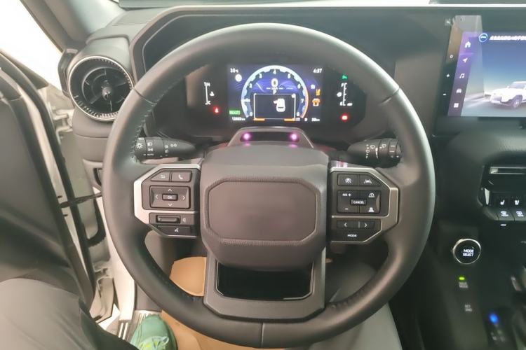 Used Toyota Prado 2024 2.4T All-Terrain TX Edition with 6 Seats Steering Wheel