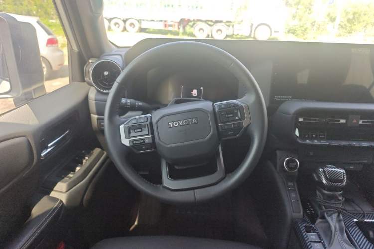 Used Toyota Prado 2024 2.4T All-Terrain TX Version 5 Seats Steering Wheel