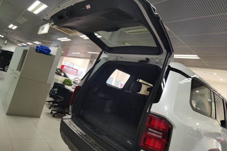 Used Toyota Prado 2024 2.4T All-Terrain TX Version 5 Seats Trunk