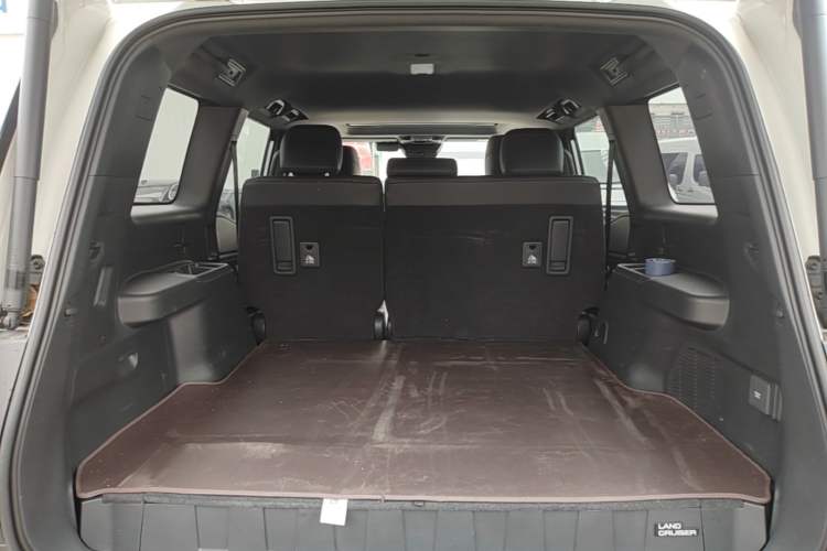 Used Toyota Prado 2024 2.4T All-Terrain TX Version 5 Seats Trunk