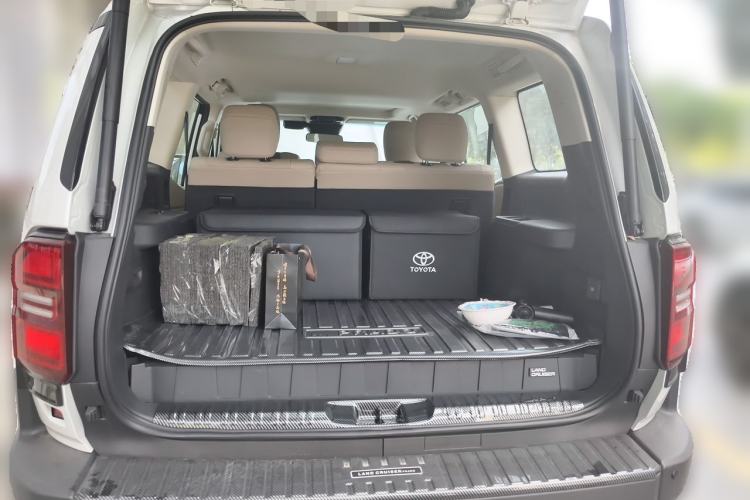 Used Toyota Prado 2024 2.4T All-Terrain TX Version 5 Seats Trunk